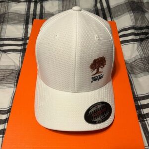 NWT Travis Mathew Oak Tree National White Hat S/M